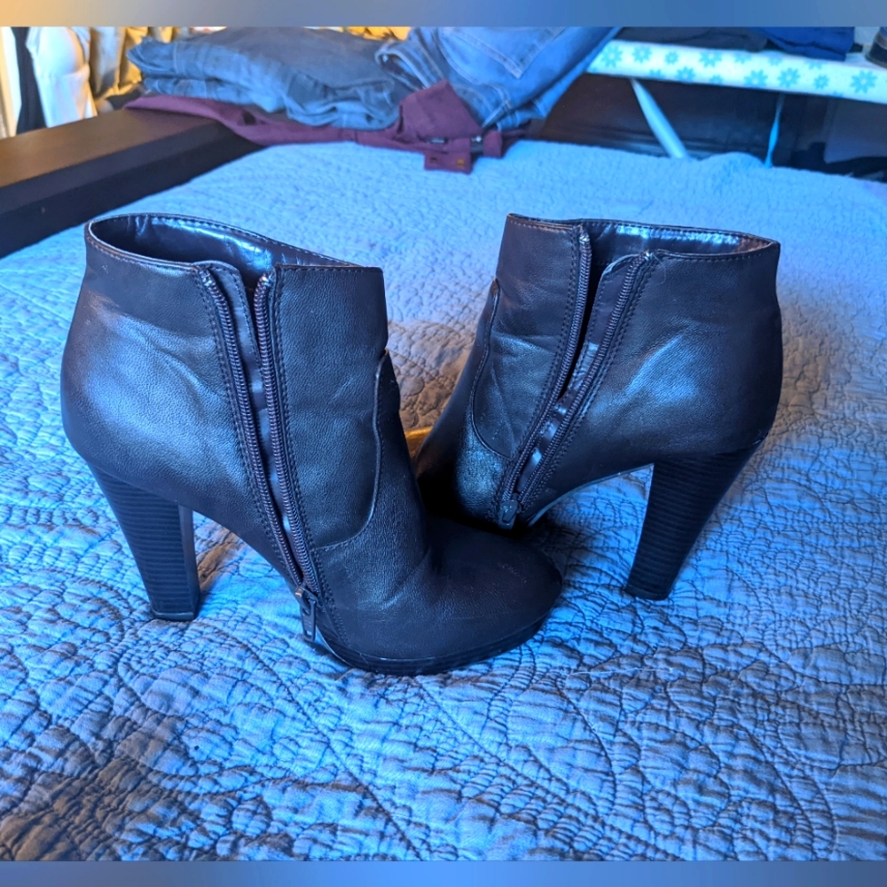 Beautiful chocolate brown high heel boots